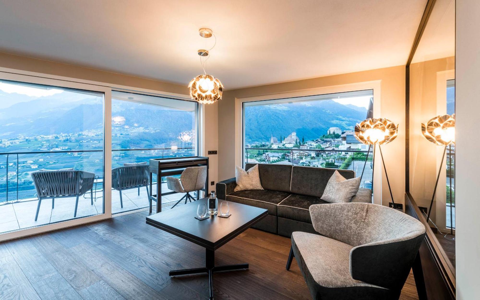 Prunner Luxury Suites - Adults Only Schenna Room photo